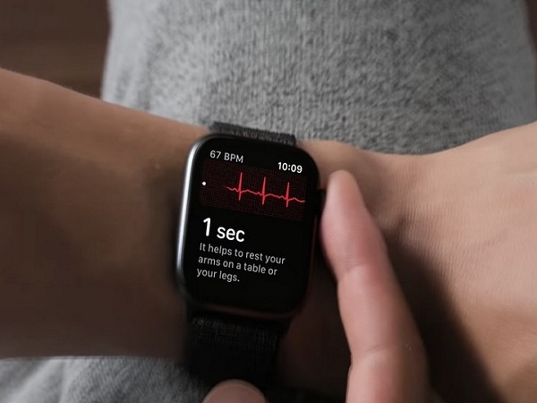 đồng hồ Apple Watch Series 4: