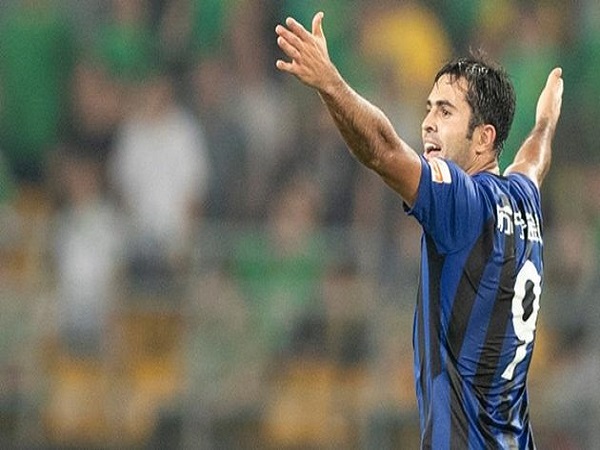Cựu sao Inter Milan có khả năng trở về Serie A