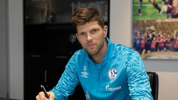 Chuyển nhượng 25/1: Klaas-Jan Huntelaar trở lại Schalke 04