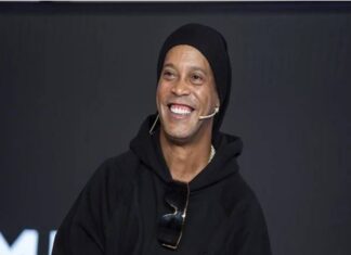 Chuyển nhượng chiều 7/4: Ronaldinho chỉ ra bến đỗ cho Raphinha