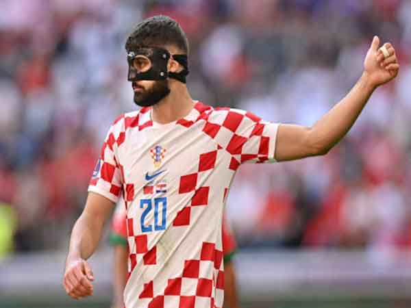 Cakhia TV - Chelsea đang muốn săn đón trung vệ Croatia