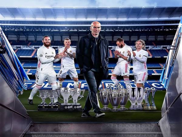 Zinedine Zidane - Top 10 cầu thủ Real Madrid đắt giá nhất