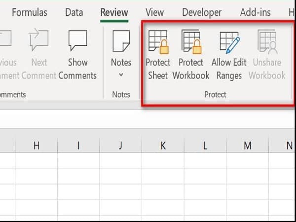 Cách khắc phục excel không đánh được chữ - Tắt chế độ Protect Sheet