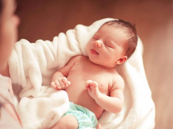 Mơ thấy em bé sơ sinh là điềm gì theo quan niệm dân gian?